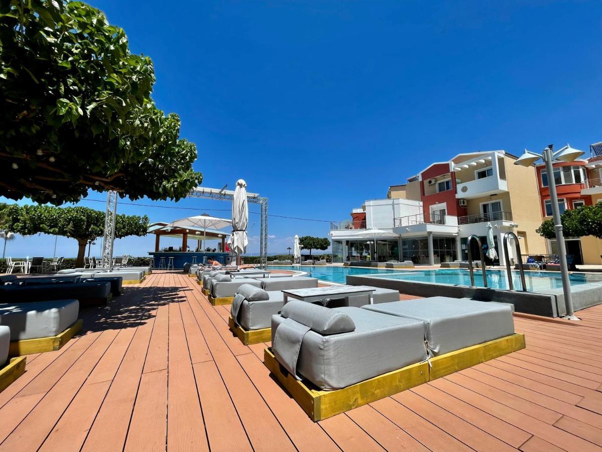 Mytilíni Heliotrope Hotels מראה חיצוני תמונה